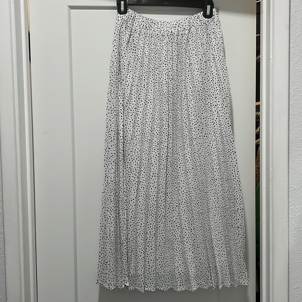 Spotted maxi skirt